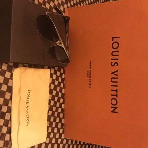 “Throwin SHADE” with Louis Vuitton’s TONCA glasses